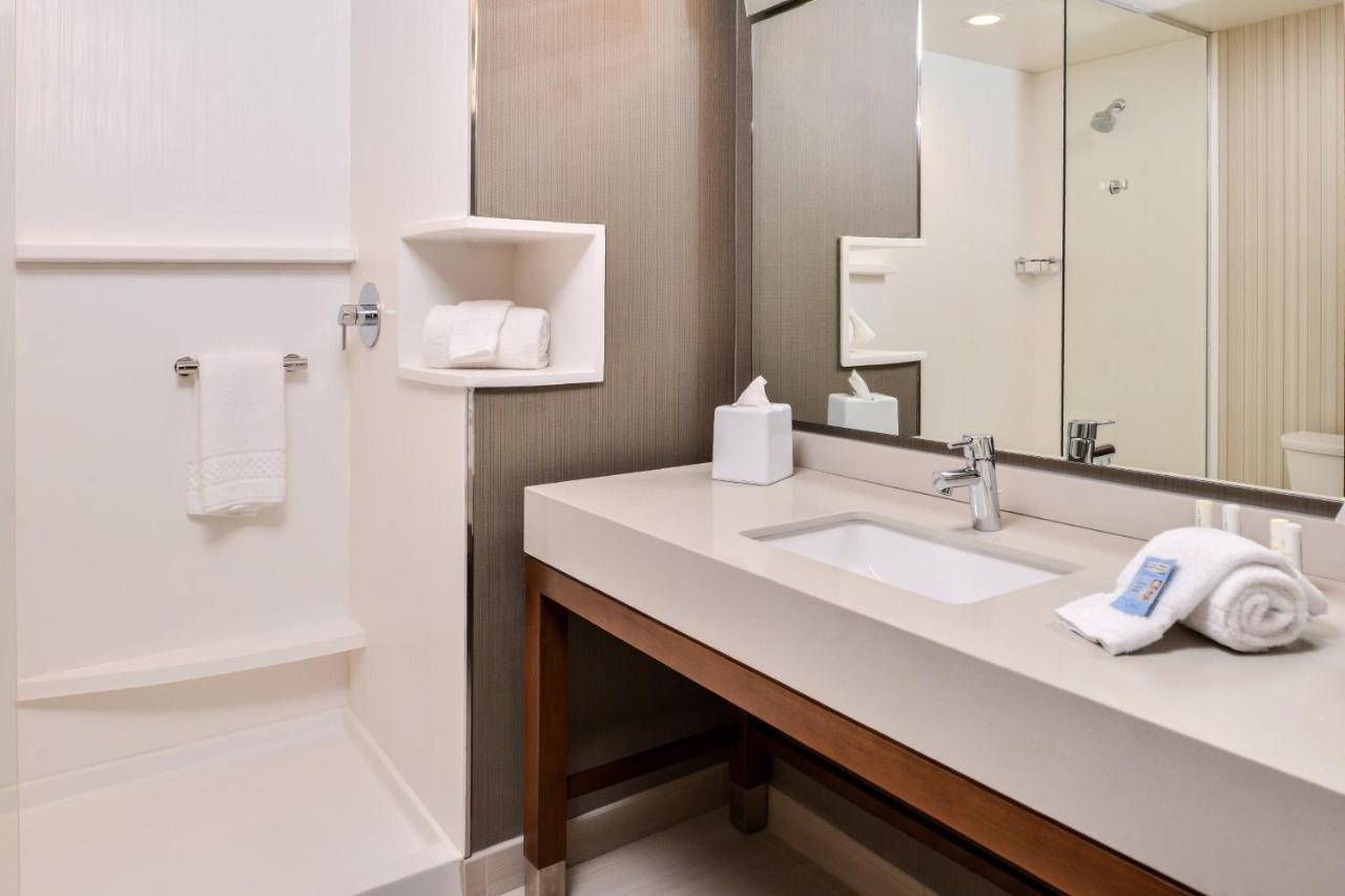 Courtyard By Marriott Charlotte Northlake מראה חיצוני תמונה